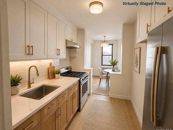 5th image of 2835 Webb Avenue #7J