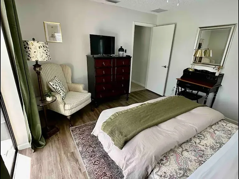 1535 Ultramarine Ln — Photo 29