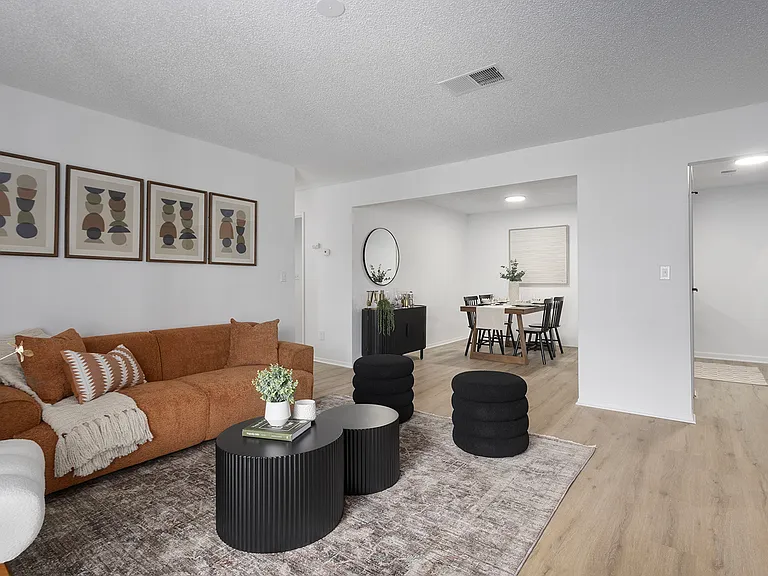 Indy Ridge — Photo 8