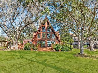 175 Ridgepoint Dr, Livingston, TX 77351