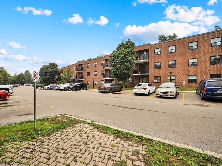 11 Wendy Ct — Photo 17