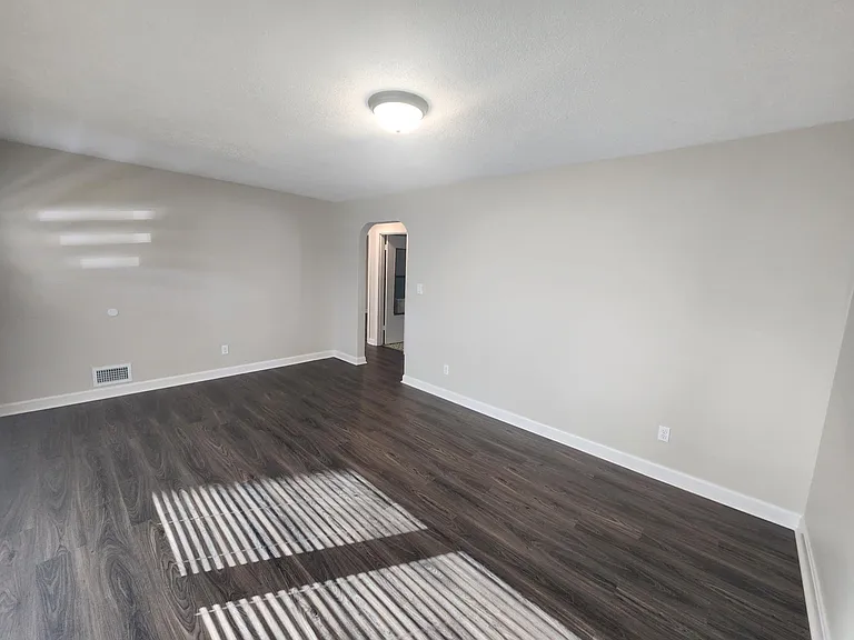 4507 Dover Rd — Photo 6