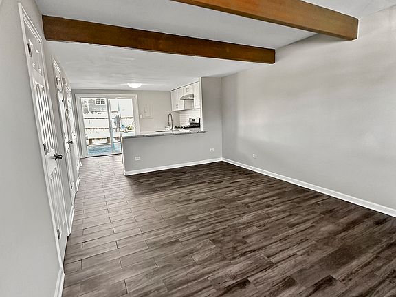3rd image of 2059 Westview Ln