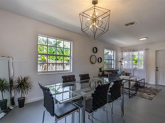 2nd image of 518 NW 94th St #2