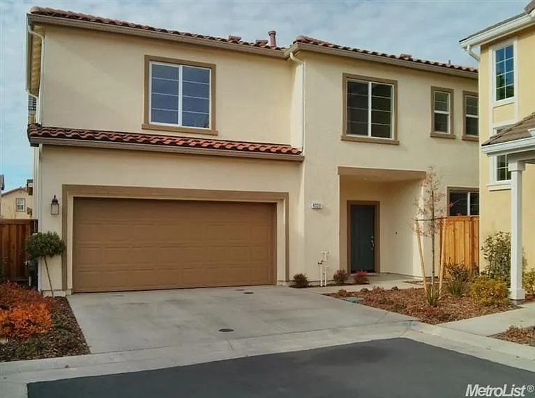 8147 Astaire Ln photo 1