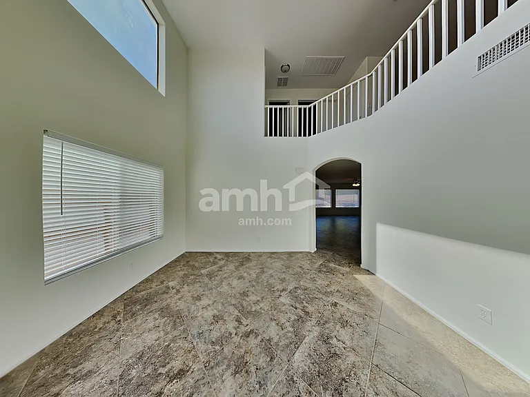 3910 E Hematite Ln — Photo 8