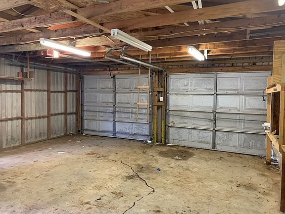 4th image of 110 Hilton Dr