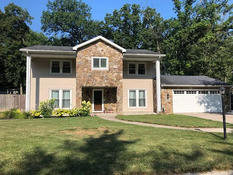 4907 Hartford Dr photo 1
