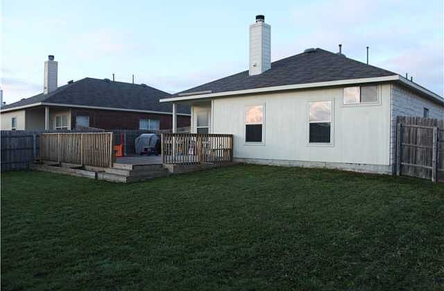 2nd image of 808 Estancia Way