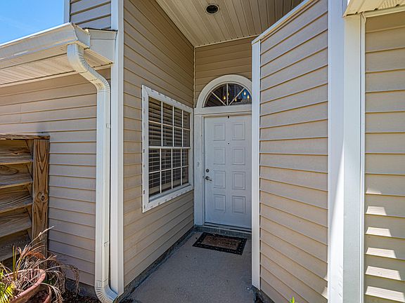 5th image of 1727 Nicklaus Dr