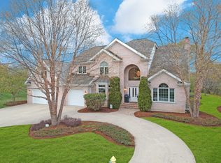 1460 Minard Ln, Libertyville, IL