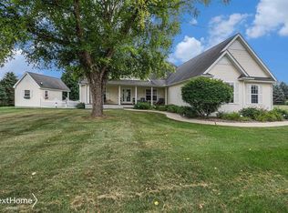 3833 Emmaus Ln, Howell, MI 48855