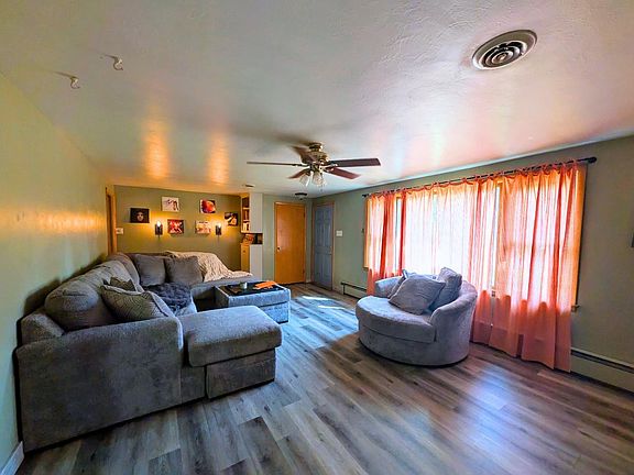 4th image of 147 Hilltop Dr