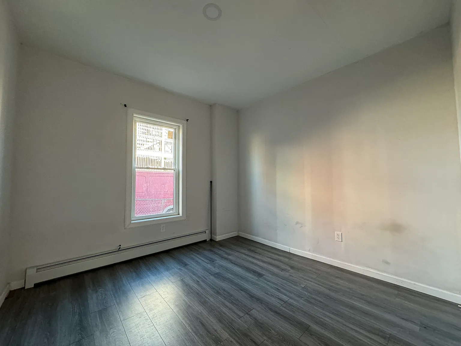 59 East St — Photo 3