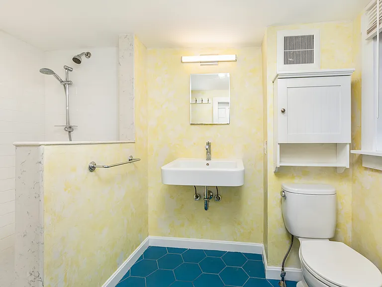 1 Mugford St #3 — Photo 12