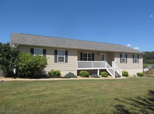 605 Chestnut Ridge Rd, Staunton, VA 24401