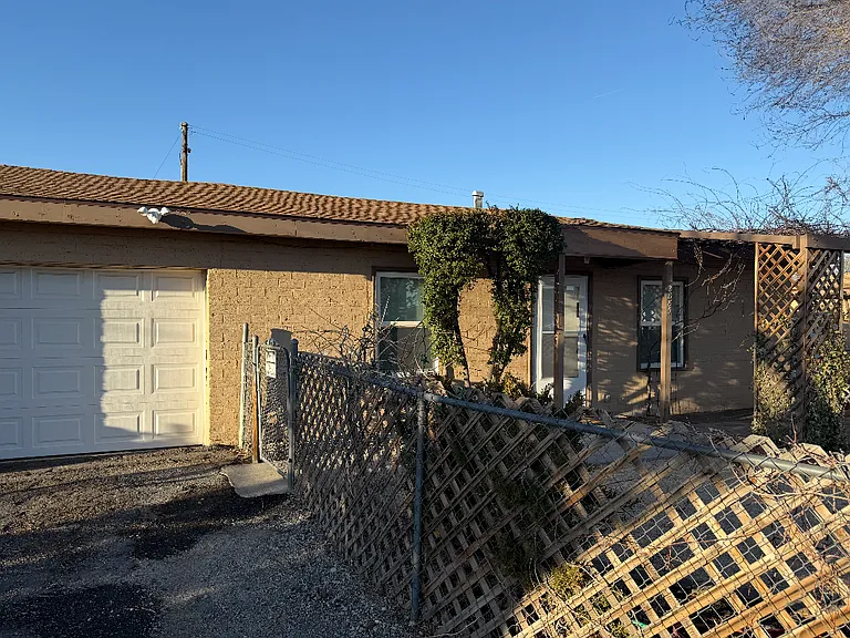 2885 Wrondel Way — Photo 3