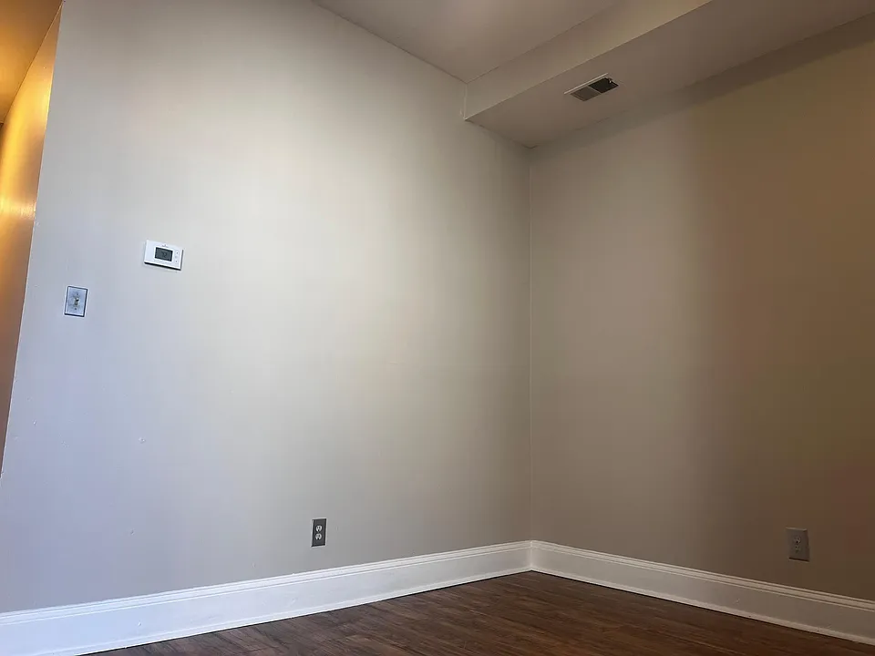 1710 Saint Paul St #103