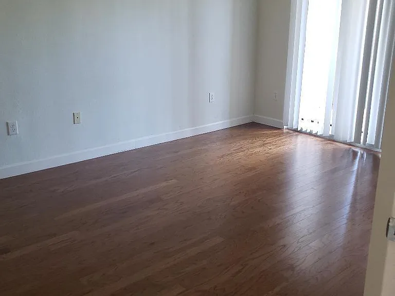 2802 Sarento Pl #202 — Photo 11