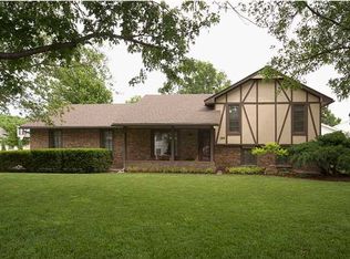 100 S Dexter Ave, Valley Center, KS 67147