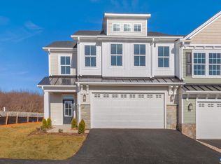 236 Ridgeline Dr, Waynesboro, VA 22980