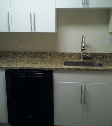 3rd image of 208 Clematis St APT 301