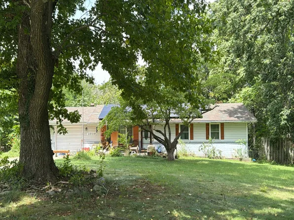 1009 E Georgia St, Ozark, MO 65721