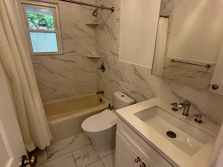 76 Florence St #1 — Photo 5