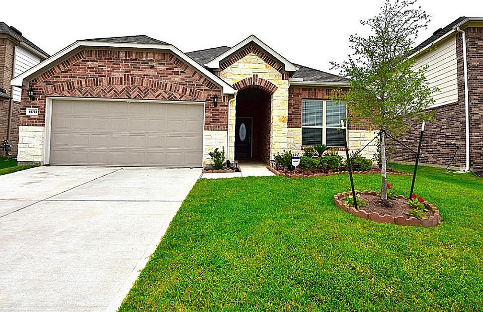 1st image of 15723 Giant Pine Ln