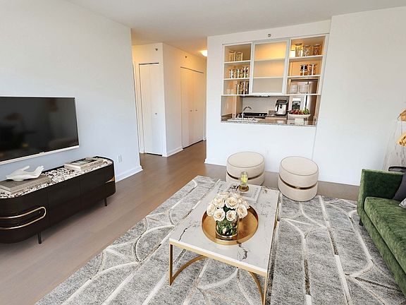 4th image of 500 W 56th St APT 1908
