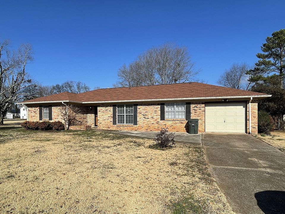 1st image of 3901 Pickett Dr SW