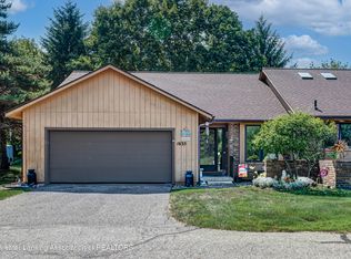 1635 Willow Creek Dr, Lansing, MI 48917