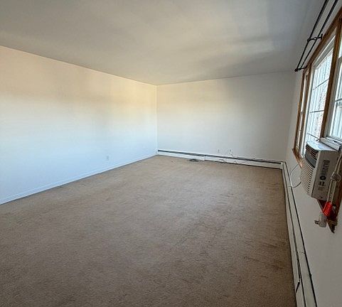 5th image of 6 Maitland Pl Floor 2