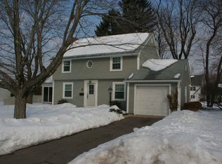 3 Normandy Rd, South Hadley, MA 01075