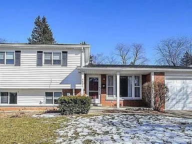 2631 Lillian Rd photo 1