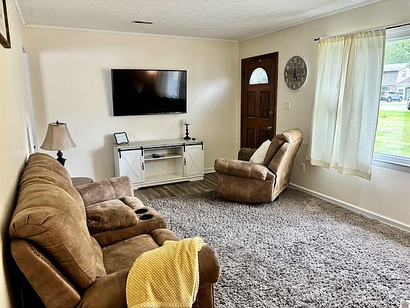 3rd image of 2249 Blankenship Dr