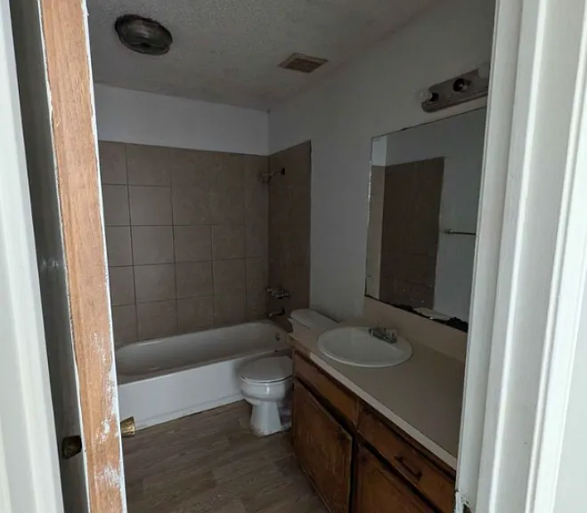 1303 Brown Dr #B — Photo 6