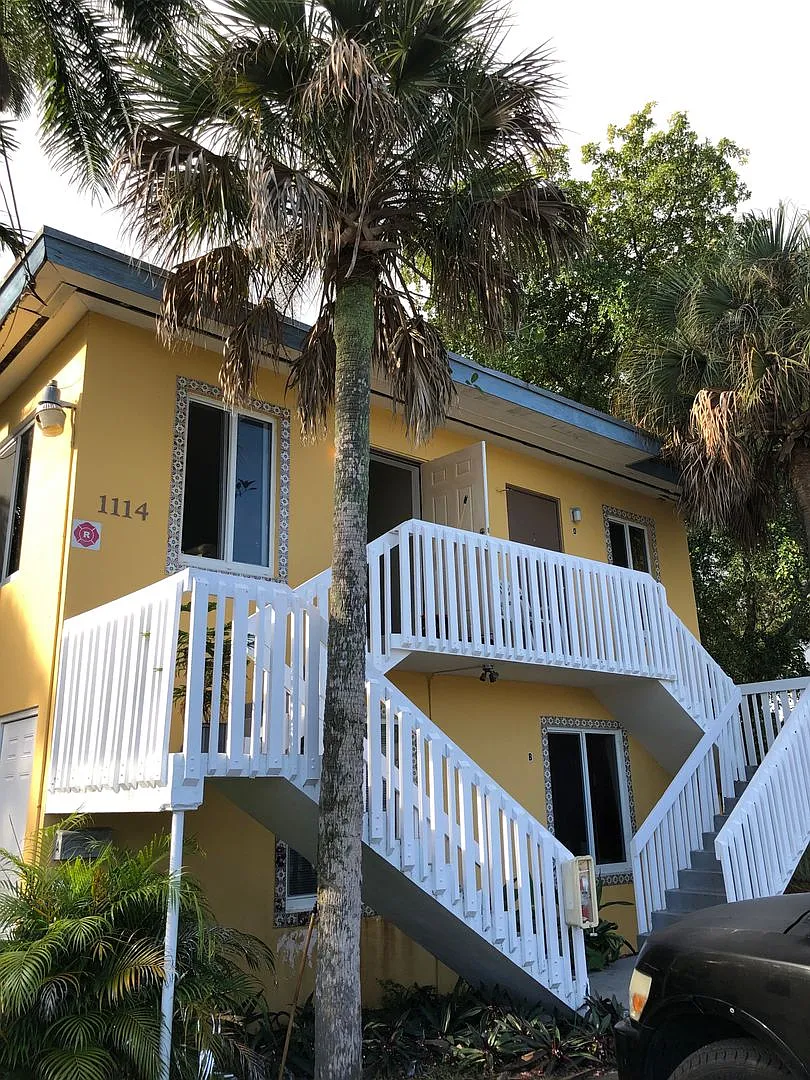 1114 W Las Olas - Regent — Photo 3