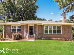 932 11th St, Pleasant Grove, AL 35127