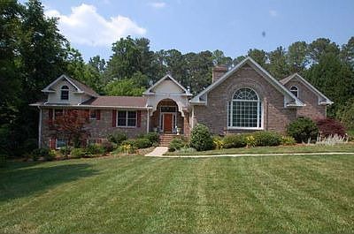 1st image of 3211 Beechwood Dr SE
