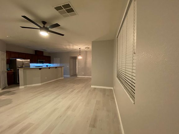 4th image of 9120 Alpine Grove Ave #10