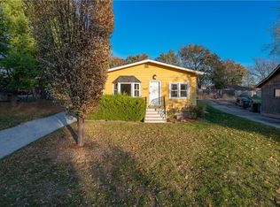 3619 E 39th St, Des Moines, IA 50317