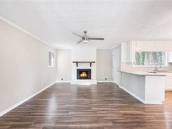 5th image of 5651 Marian Ln