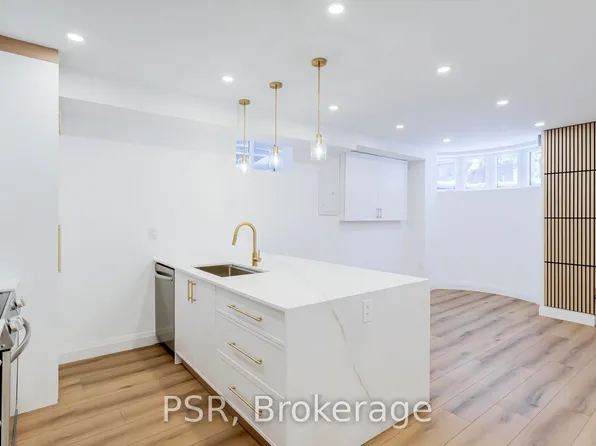 110 Braemar Ave, Toronto, ON M5P 2L4