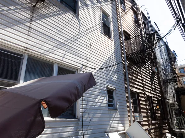 427 Humboldt Street image 67 of 68