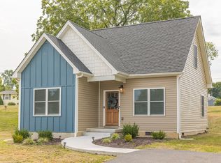 810 Denver Ave, Shenandoah, VA 22849