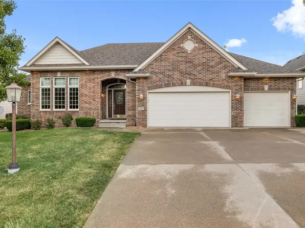 3605 153rd St, Urbandale, IA 50323