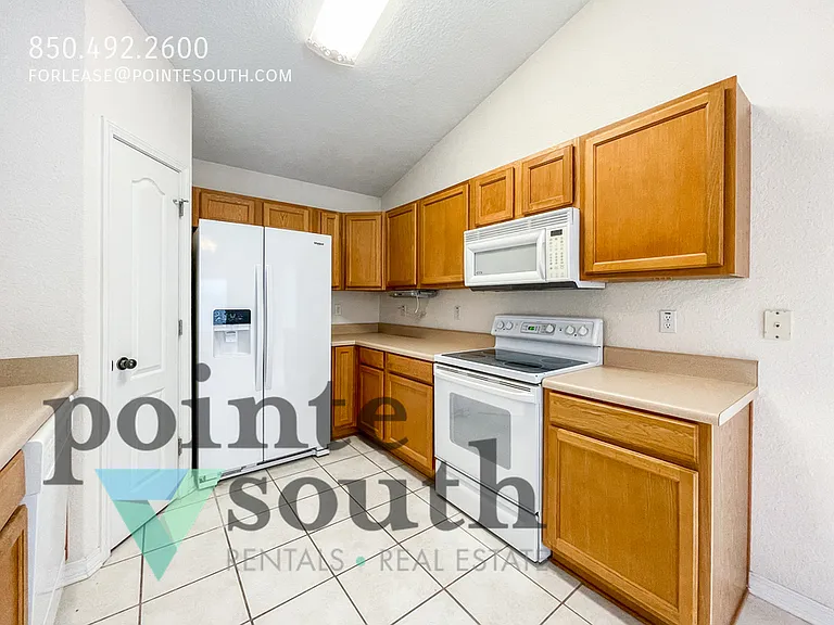 4606 Isles Dr — Photo 10