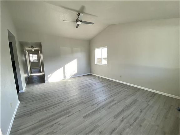 3rd image of 2079 Jodi Ln