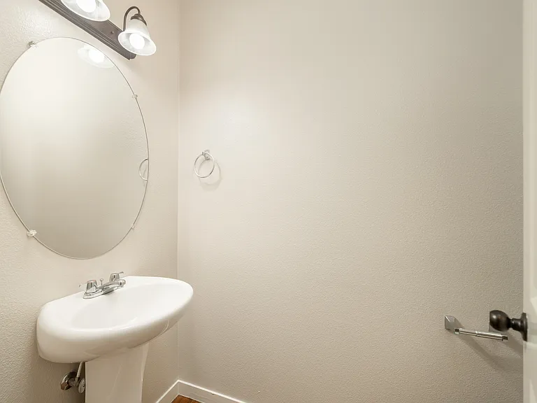 19795 Athena Ct — Photo 7